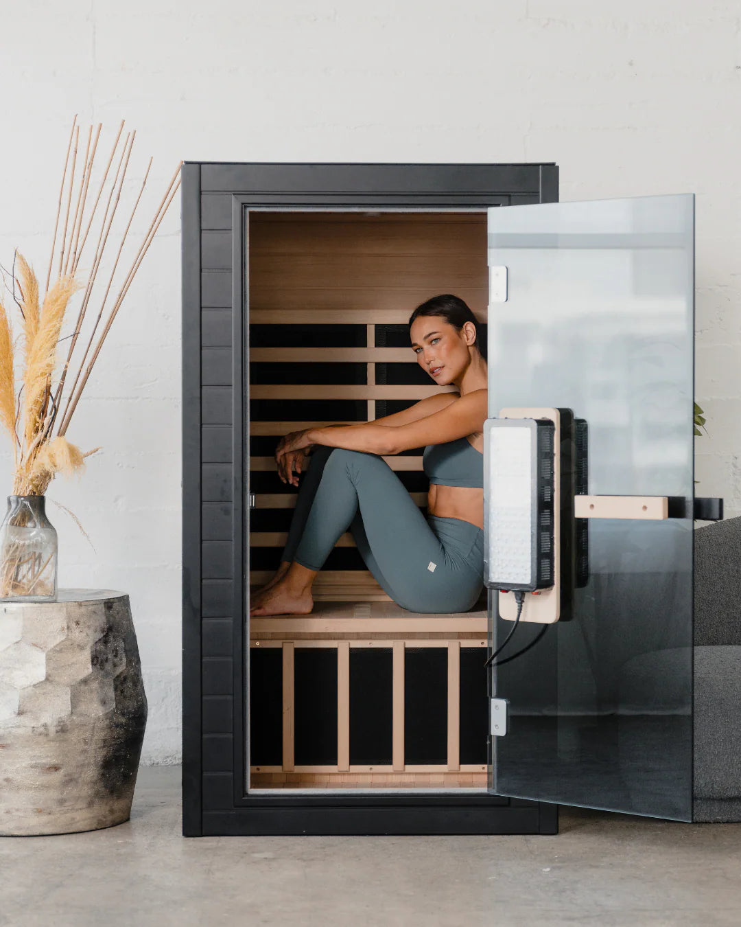 ® Solara: 1-Person Full Spectrum Infrared Sauna